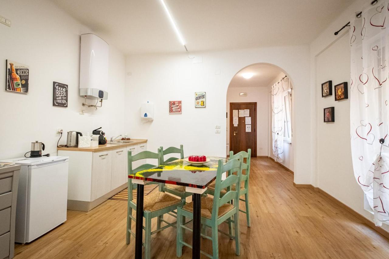 Il Salotto Del Conte Acomodação com café da manhã Verona Exterior foto