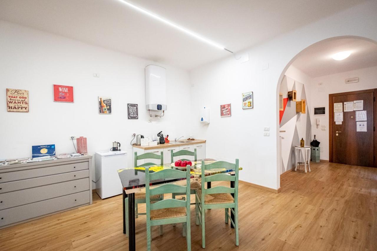 Il Salotto Del Conte Acomodação com café da manhã Verona Exterior foto