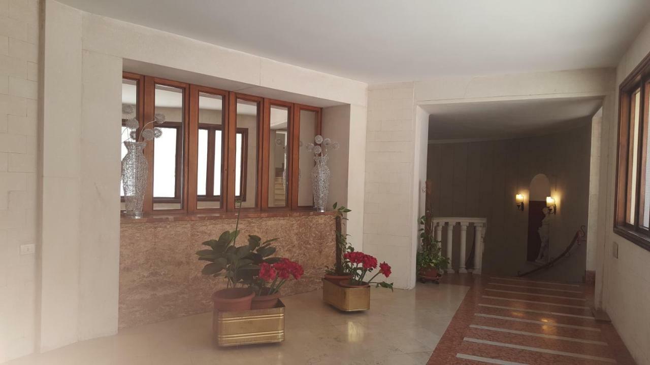 Il Salotto Del Conte Acomodação com café da manhã Verona Exterior foto